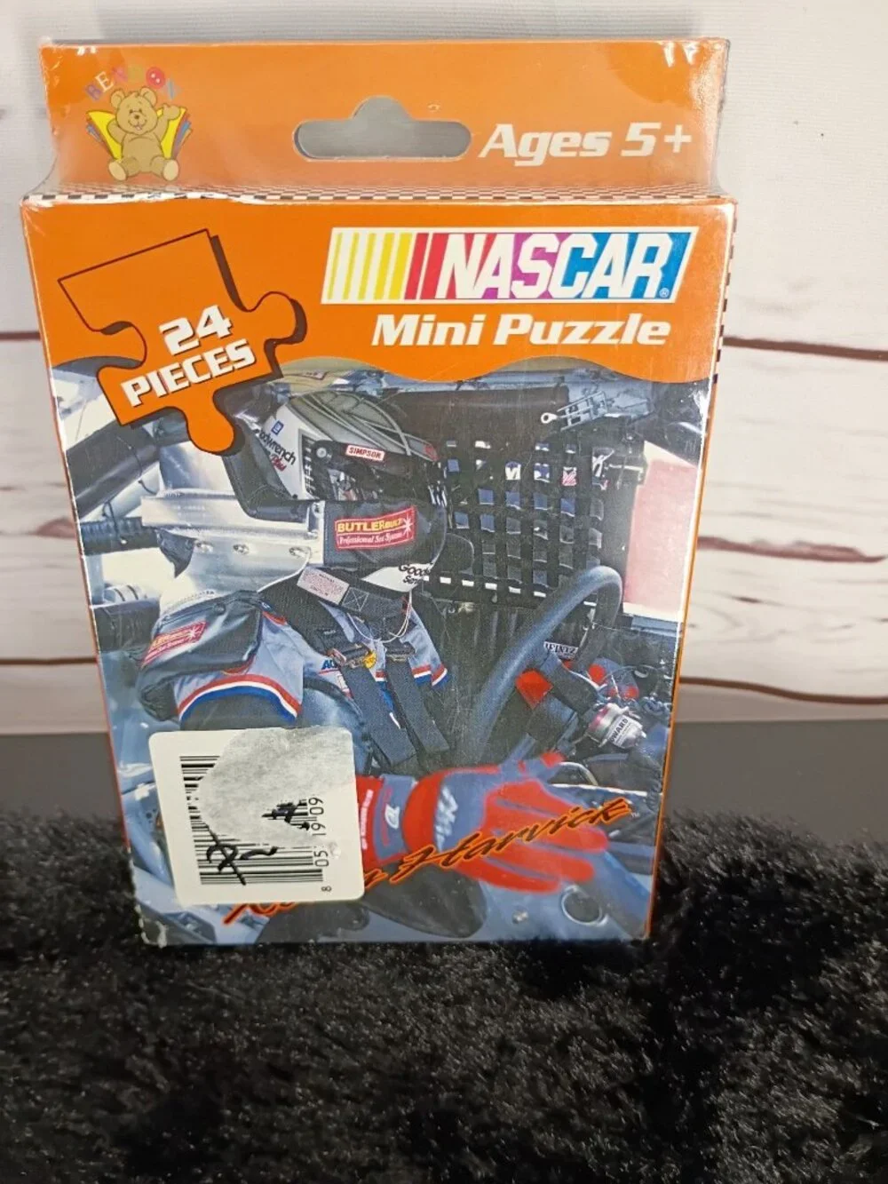 NASCAR Mini Puzzle Set Of 2 Bendon 24-Piece Ages 5+ Kevin Harvick & Trophy Scene